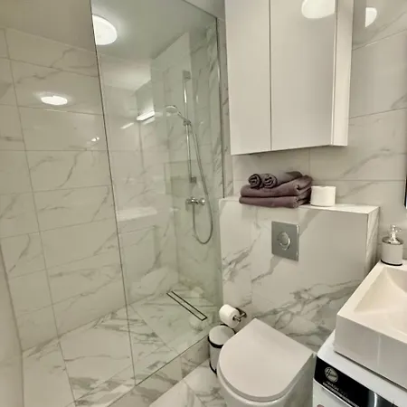 アパート A&y Studioapartments Galeria Mokotow Modzelewskiego ワルシャワ