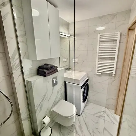 A&y Studioapartments Galeria Mokotow Modzelewskiego ワルシャワ